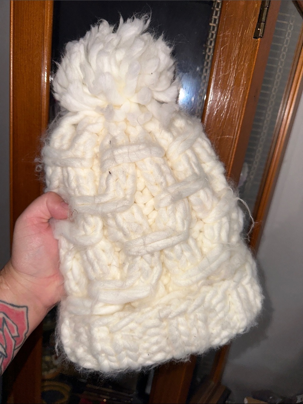 Cozy Cream Chunky Knit Pom-Pom Beanie - Unbranded